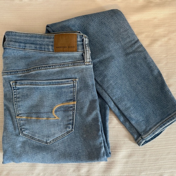 American Eagle Outfitters Denim - American Eagle Outfitters Light Blue Straight Jegging Jeans